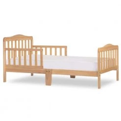 Classic Design Natural Toddler Bed by Dream On Me